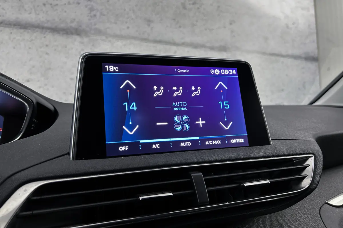 1.2 PureTech Allure | Half leder | Apple Carplay | Cruise control
