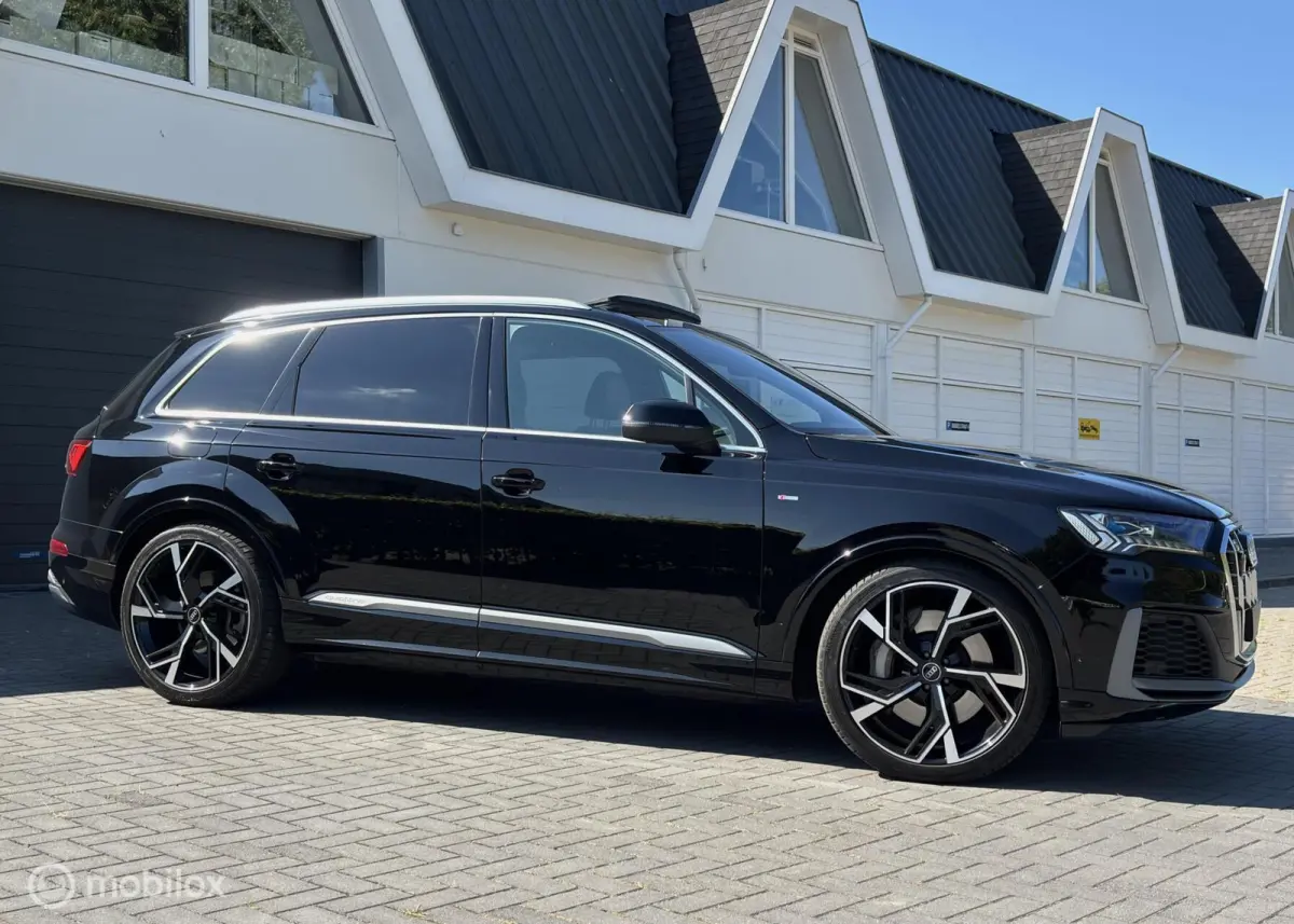 55 TFSI e quattro S-Line Pano 22inch laser Head Up
