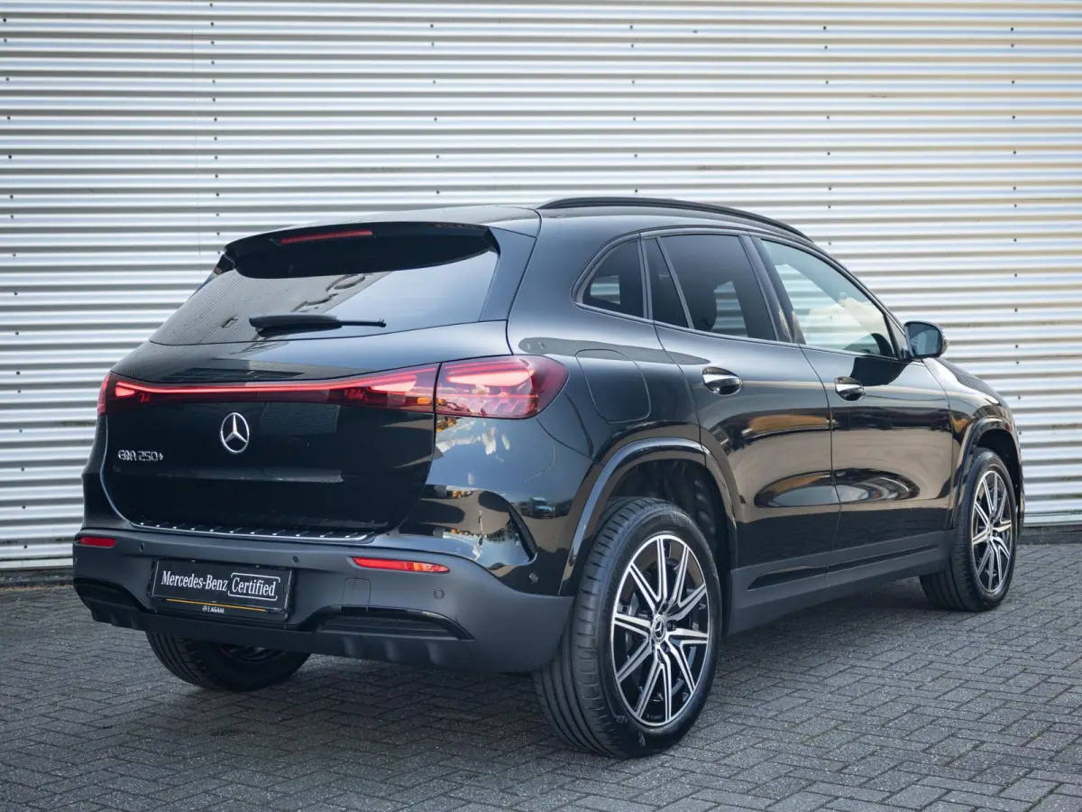 250+ Business Solution AMG 71 kWh | Panorama dak