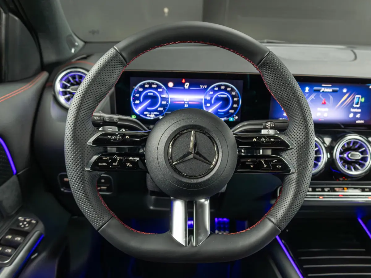 250+ Business Solution AMG 71 kWh | Panorama dak | Trekhaak
