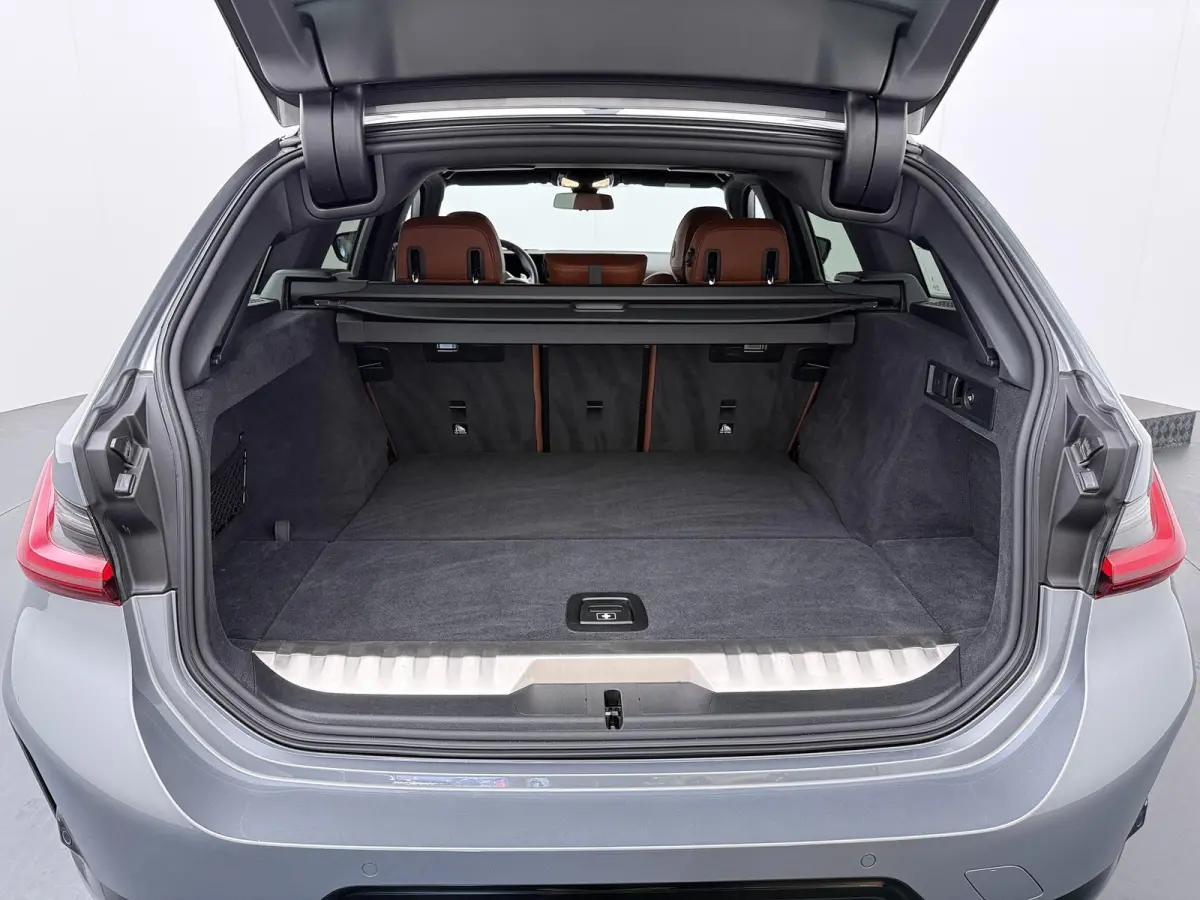 330e | Stoelverstelling elektrisch | SoH 96% | Harman/Kardon | Head-up | Trekhaak