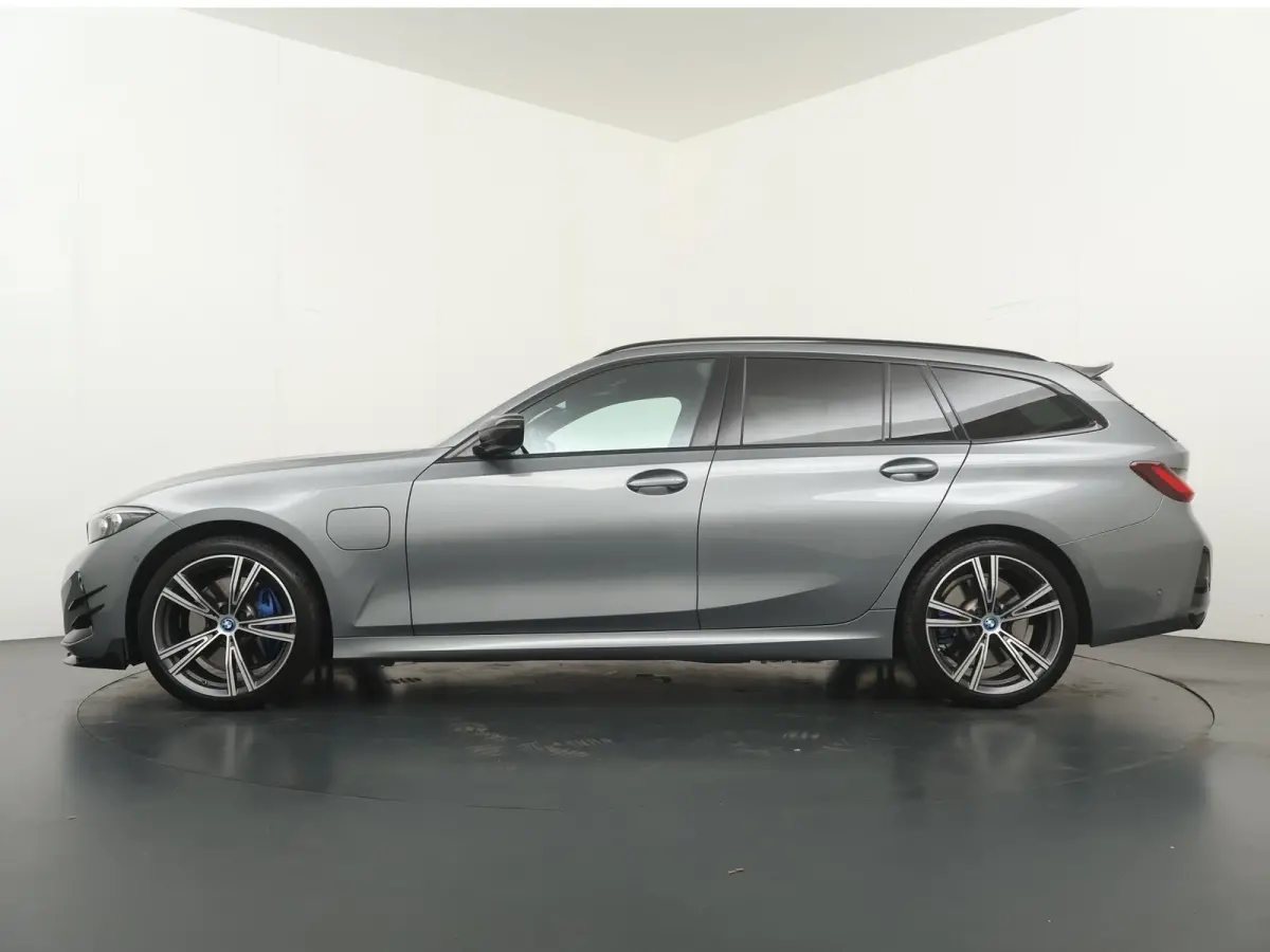 330e | Stoelverstelling elektrisch | SoH 96% | Harman/Kardon | Head-up | Trekhaak