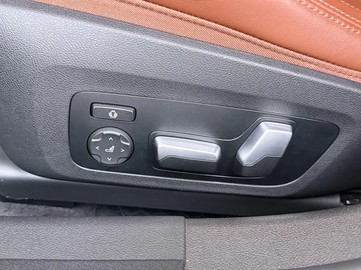 330e | Stoelverstelling elektrisch | SoH 96% | Harman/Kardon | Head-up | Trekhaak