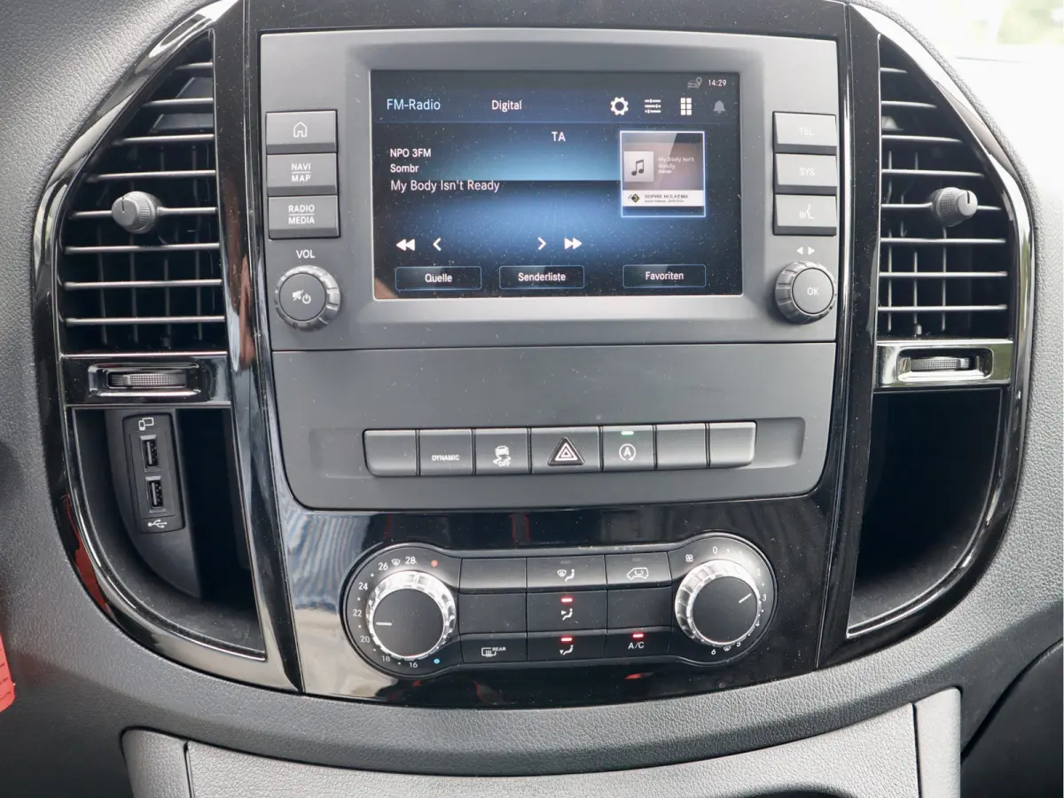 119 CDI AUTOMAAT DUBBELE CABINE LUCHTVERING