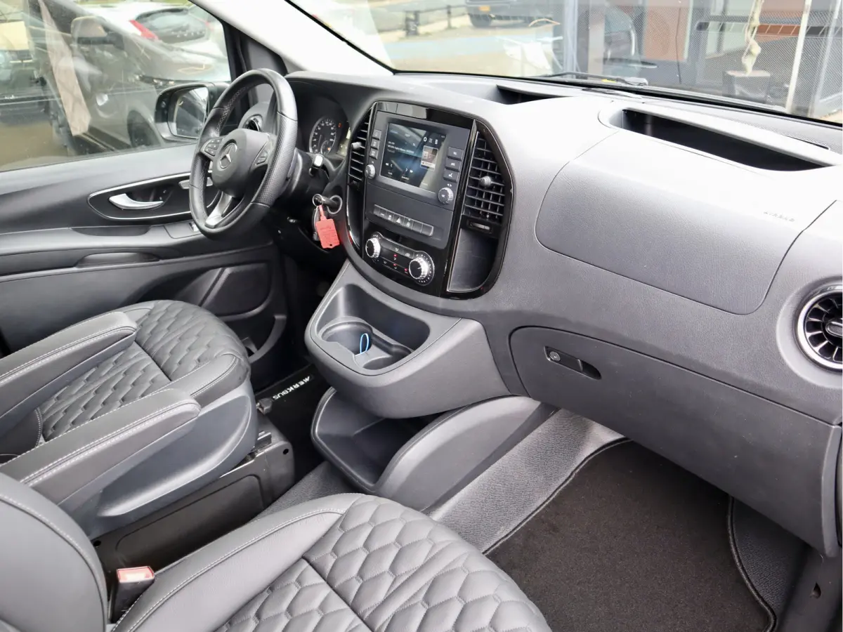 119 CDI AUTOMAAT DUBBELE CABINE LUCHTVERING