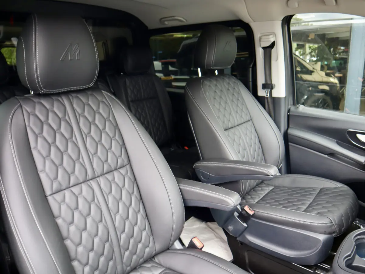 119 CDI AUTOMAAT DUBBELE CABINE LUCHTVERING