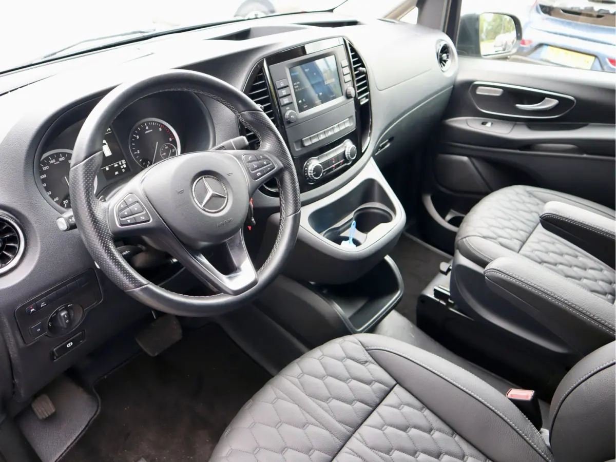 119 CDI AUTOMAAT DUBBELE CABINE LUCHTVERING