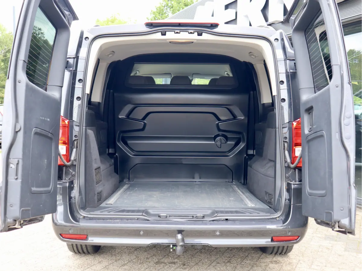 119 CDI AUTOMAAT DUBBELE CABINE LUCHTVERING