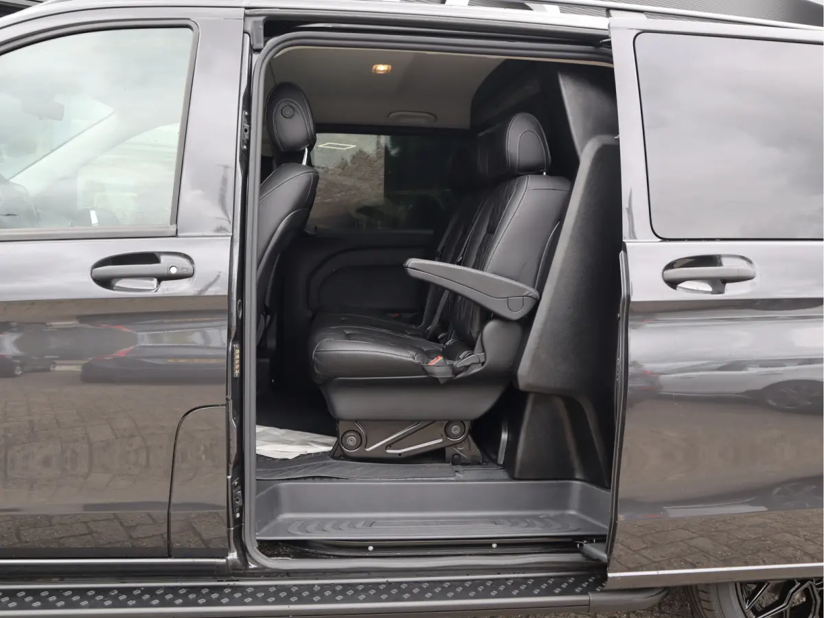 119 CDI AUTOMAAT DUBBELE CABINE LUCHTVERING
