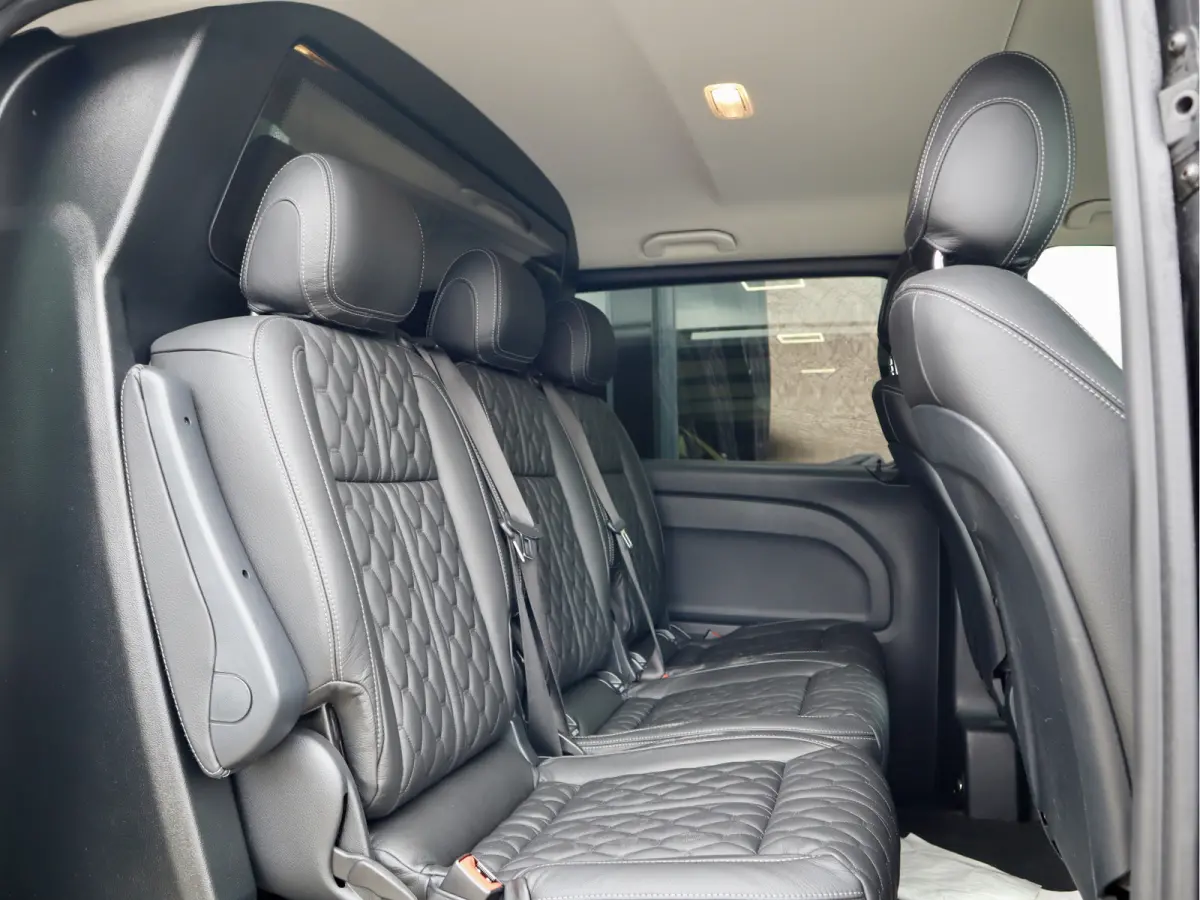 119 CDI AUTOMAAT DUBBELE CABINE LUCHTVERING