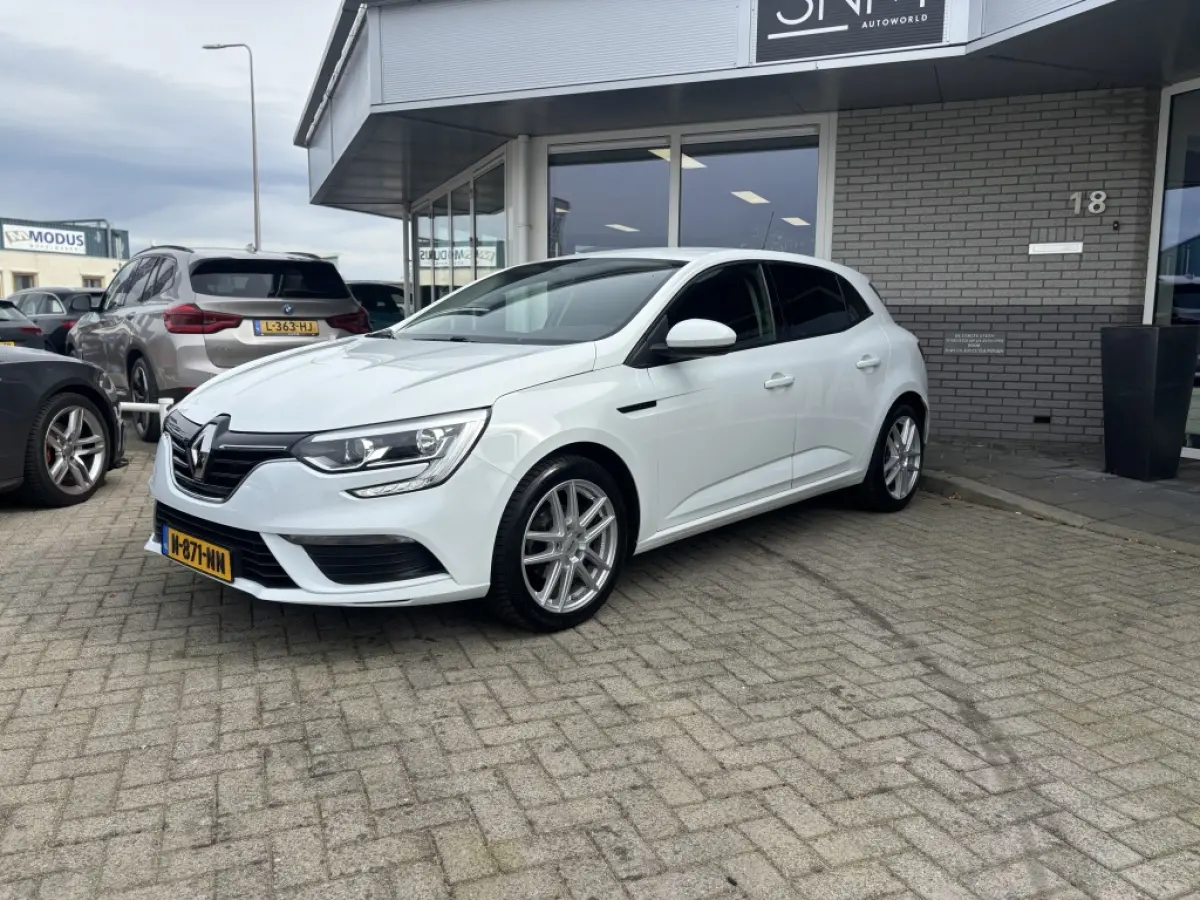 Renault Mégane 2018 Benzine Handgeschakeld leasen