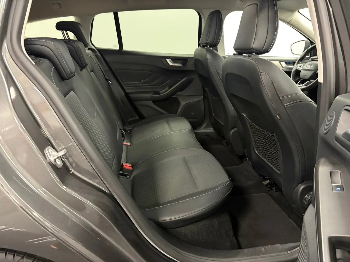 1.5 EcoBoost*Automaat*Head-up*Winter-Pakket*elect-Klep*Apple-Carplay*PDC*