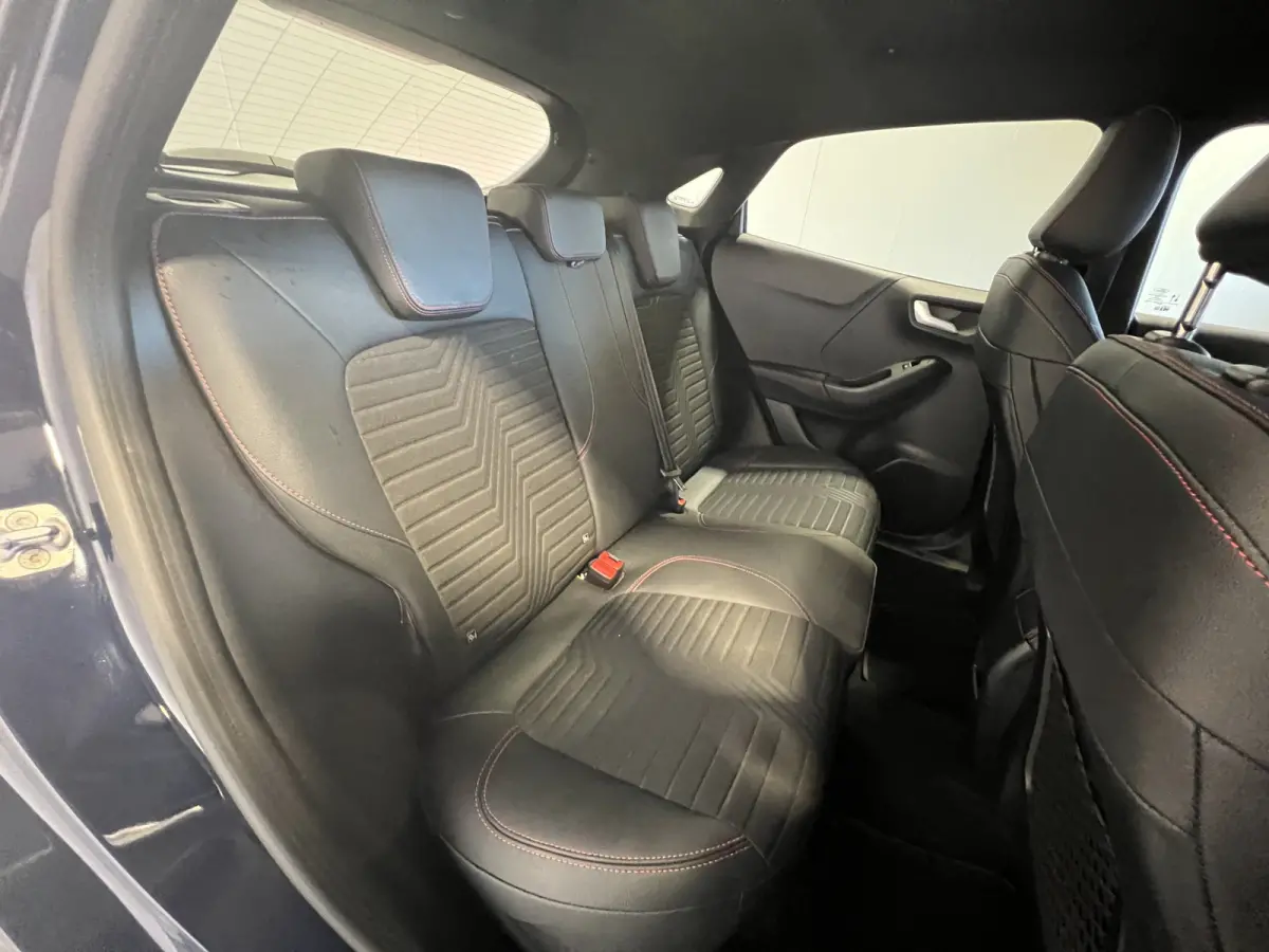 1.0 EcoBoost ST-Line X | Navigatie/Android/Apple Carplay | LM Velgen 18" | Cruise Control | Achteruitrijcamera | LED Koplampen | Airco |