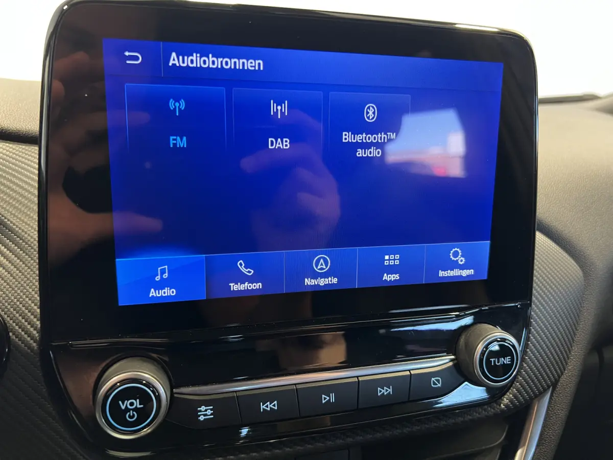 1.0 EcoBoost ST-Line X | Navigatie/Android/Apple Carplay | LM Velgen 18" | Cruise Control | Achteruitrijcamera | LED Koplampen | Airco |