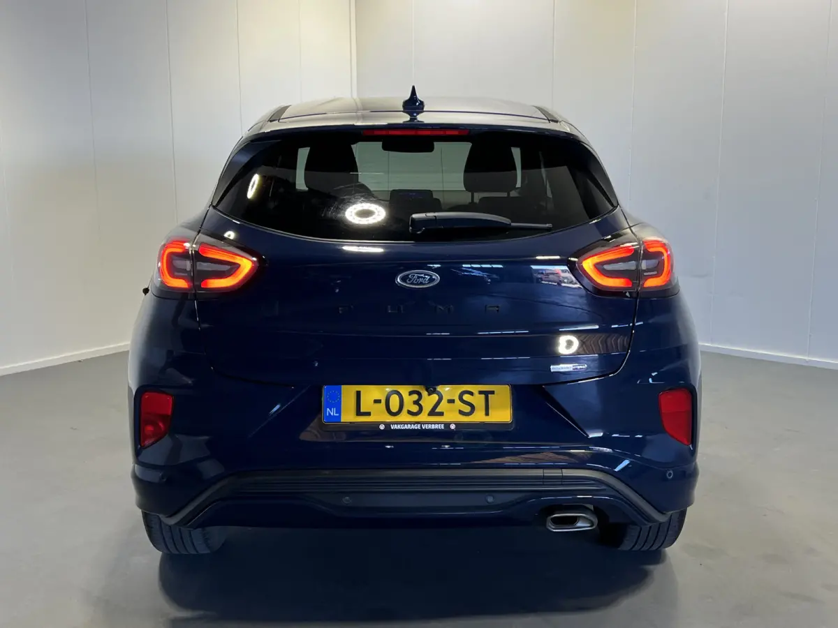 1.0 EcoBoost ST-Line X | Navigatie/Android/Apple Carplay | LM Velgen 18" | Cruise Control | Achteruitrijcamera | LED Koplampen | Airco |