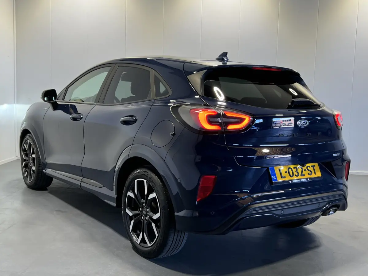 1.0 EcoBoost ST-Line X | Navigatie/Android/Apple Carplay | LM Velgen 18" | Cruise Control | Achteruitrijcamera | LED Koplampen | Airco |