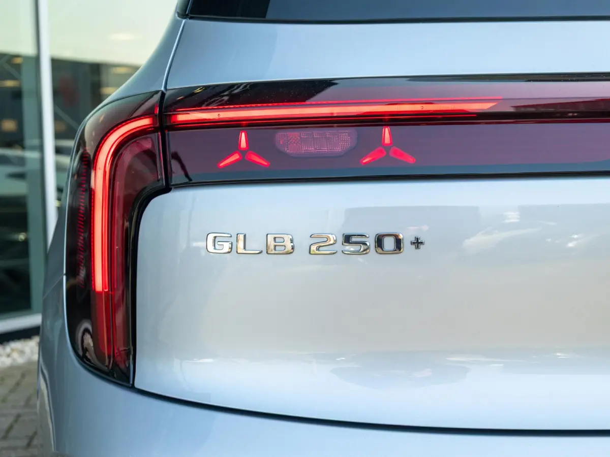250+ Business Solution AMG 85.5 kWh Premium