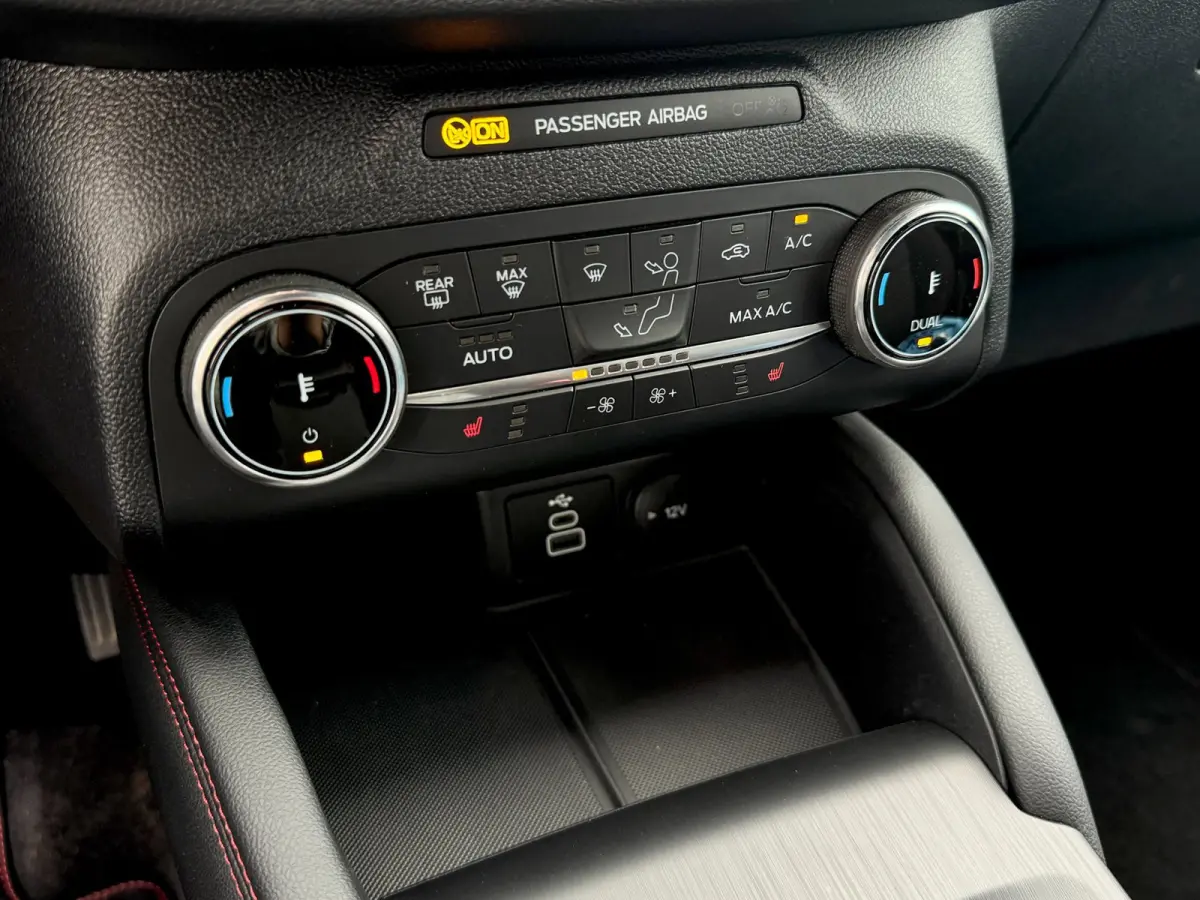 2.5 PHEV ST-Line | Trekhaak | Camera | Navi | Carplay | LED | Solar Silver