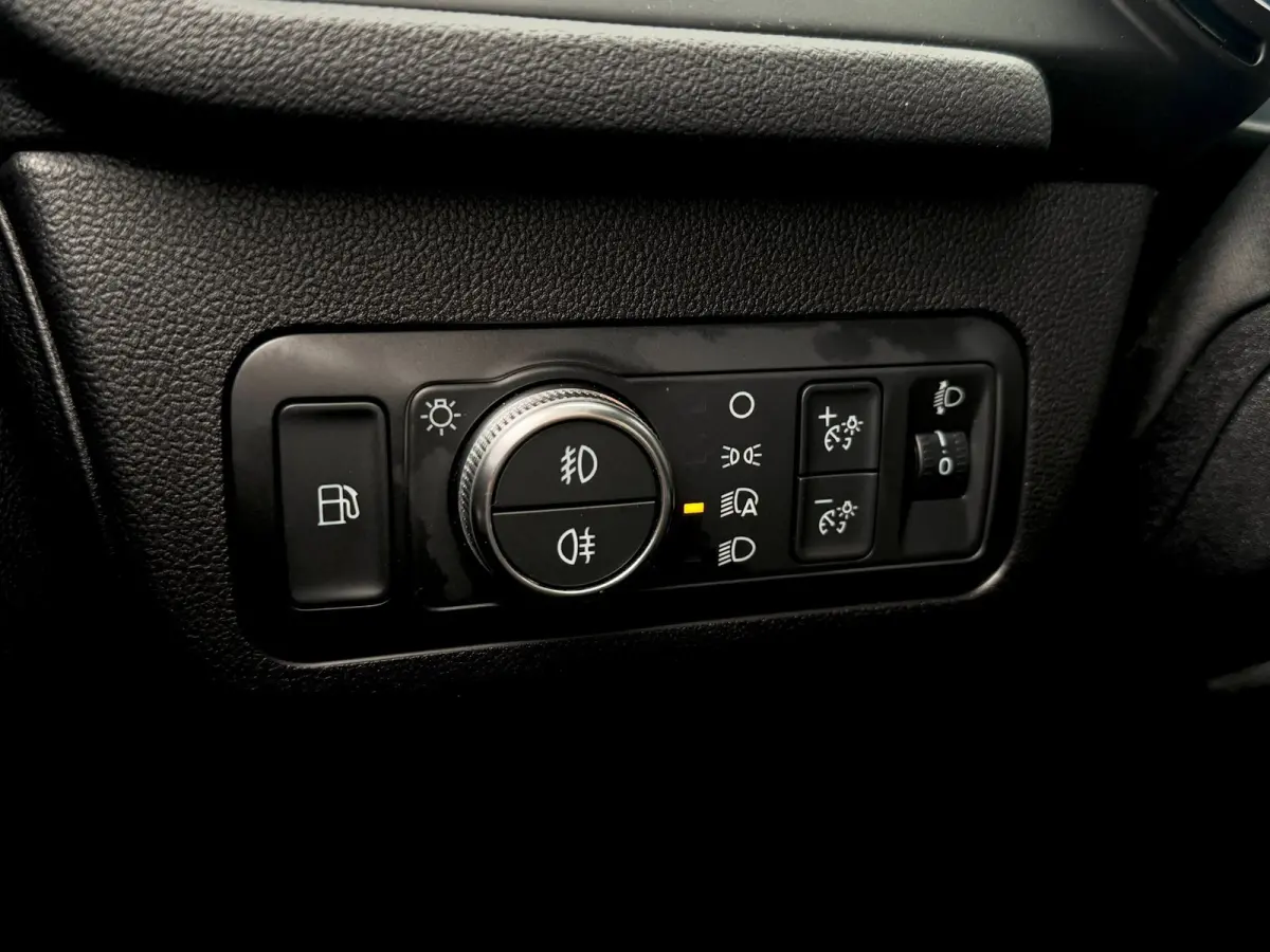 2.5 PHEV ST-Line | Trekhaak | Camera | Navi | Carplay | LED | Solar Silver