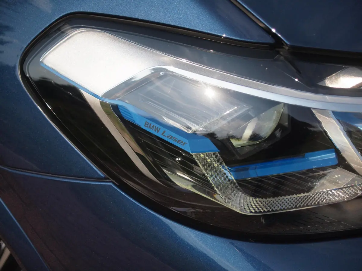 xDrive30e Business Edition Plus | Facelift Model | M-Pakket | 360 Camera | Harman Kardon | Trekhaak | LED-Laser | 21 Inch |