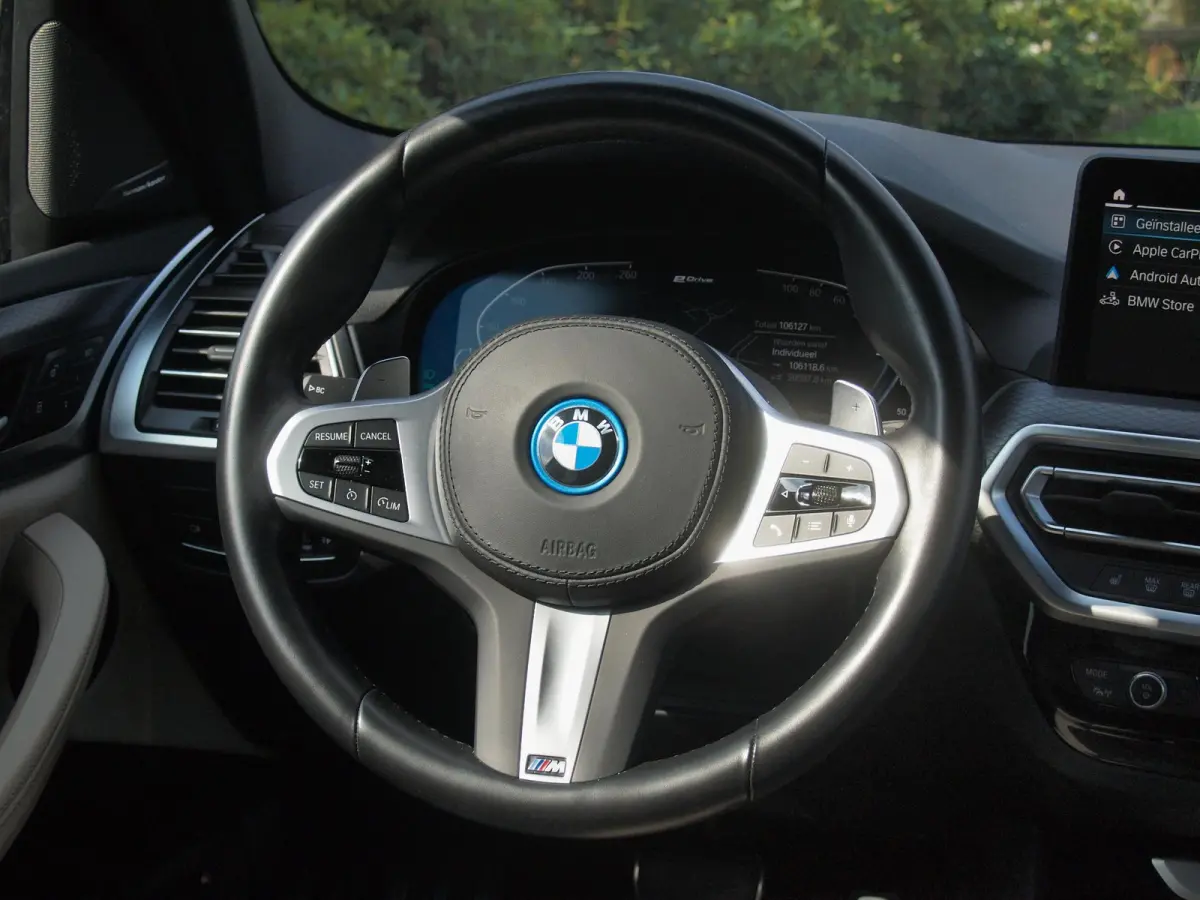 xDrive30e Business Edition Plus | Facelift Model | M-Pakket | 360 Camera | Harman Kardon | Trekhaak | LED-Laser | 21 Inch |