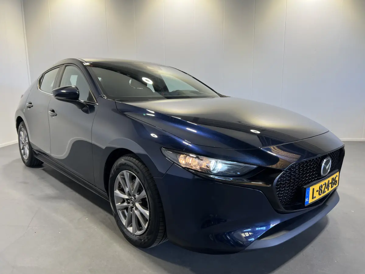 2.0 e-SkyActiv-X M Hybrid 186 | Navigatie/Android/Apple Carplay | LMV 16" | Cruise Control Adaptief | Airco | Dodehoekdetectie | LED Koplampen |