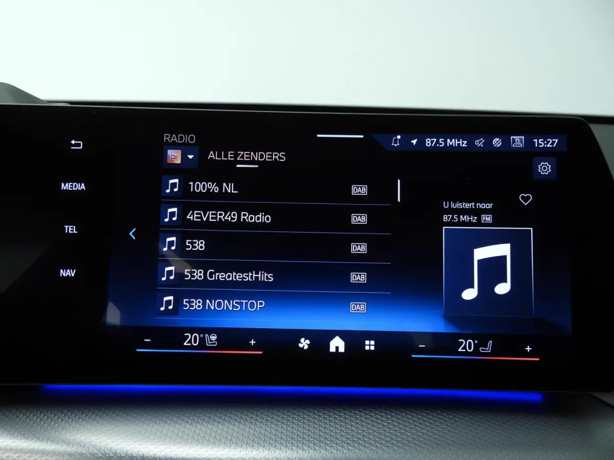 xDrive25e | M-Sportpakket | LED | HUD | Active cruise | Panoramadak | Trekhaak | Keyles go | DAB | Harman-kardon sound | Alu 20 inch