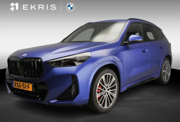 xDrive25e | M-Sportpakket | LED | HUD | Active cruise | Panoramadak | Trekhaak | Keyles go | DAB | Harman-kardon sound | Alu 20 inch