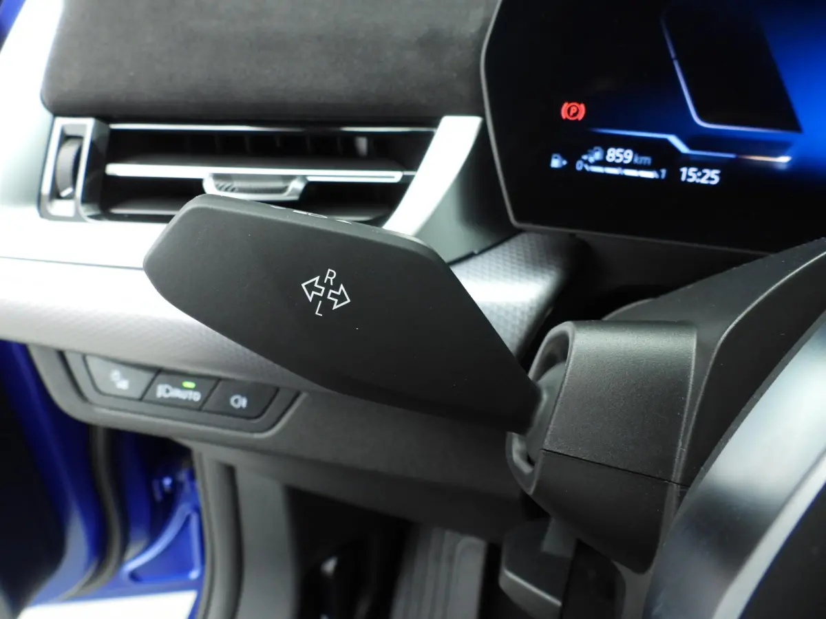 xDrive25e | M-Sportpakket | LED | HUD | Active cruise | Panoramadak | Trekhaak | Keyles go | DAB | Harman-kardon sound | Alu 20 inch