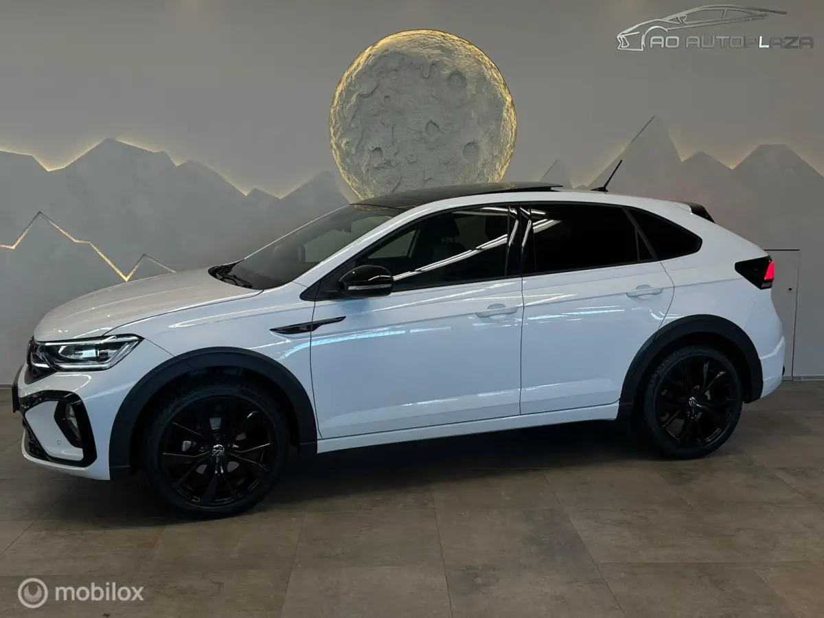 1.0 TSI R-Line Panorama/IQ Light/Keyless/Black Style