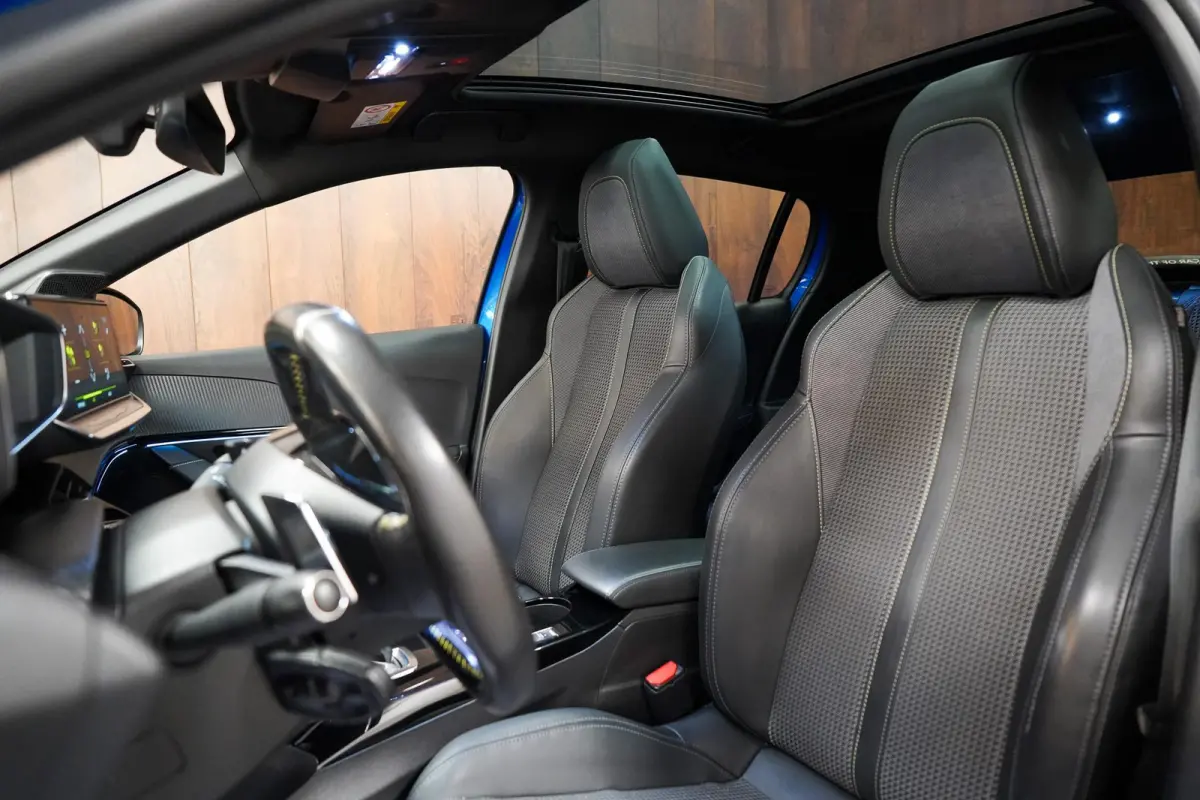 1.2 PureTech GT Pano|360Camera|Keyless|Carplay|LED|3D Cockpit