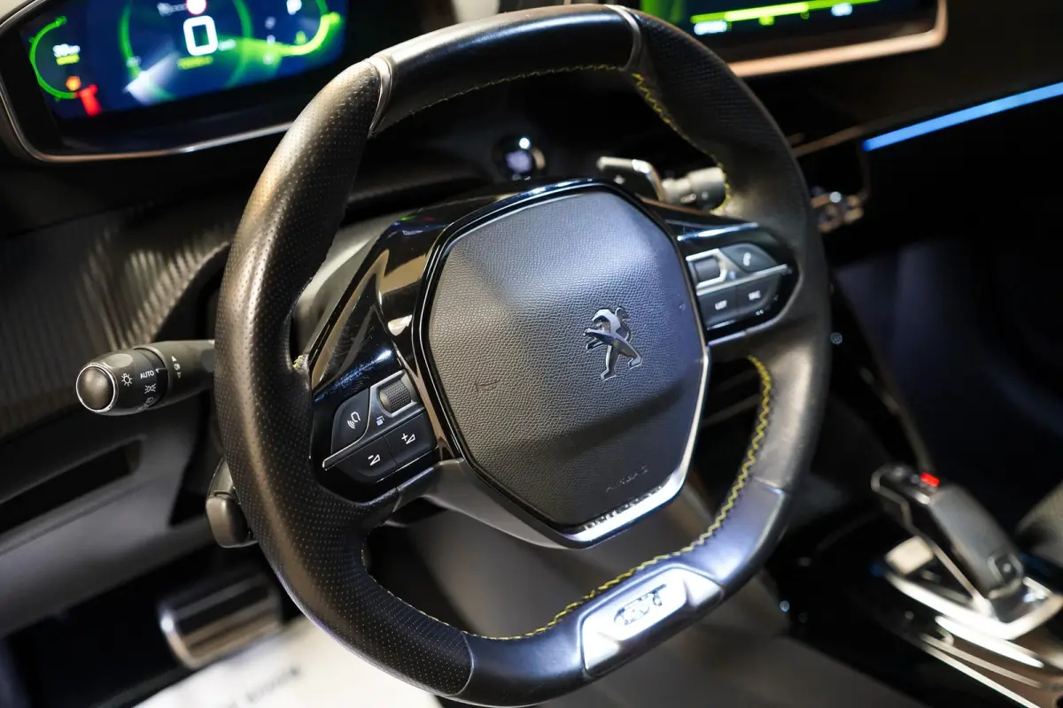 1.2 PureTech GT Pano|360Camera|Keyless|Carplay|LED|3D Cockpit