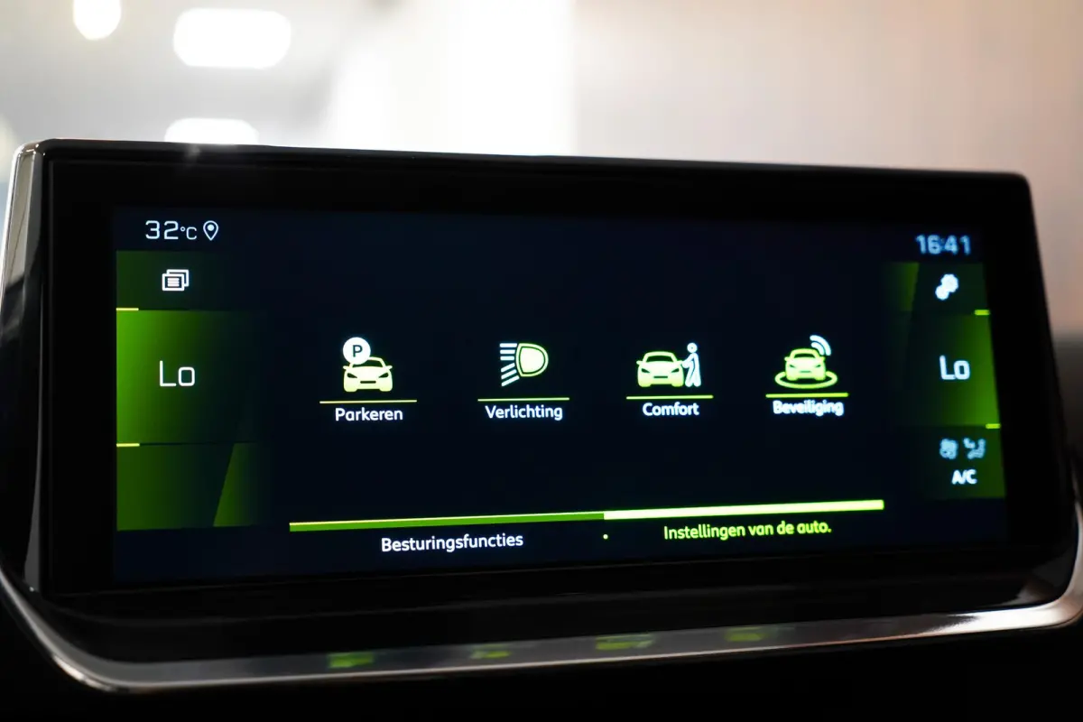 1.2 PureTech GT Pano|360Camera|Keyless|Carplay|LED|3D Cockpit