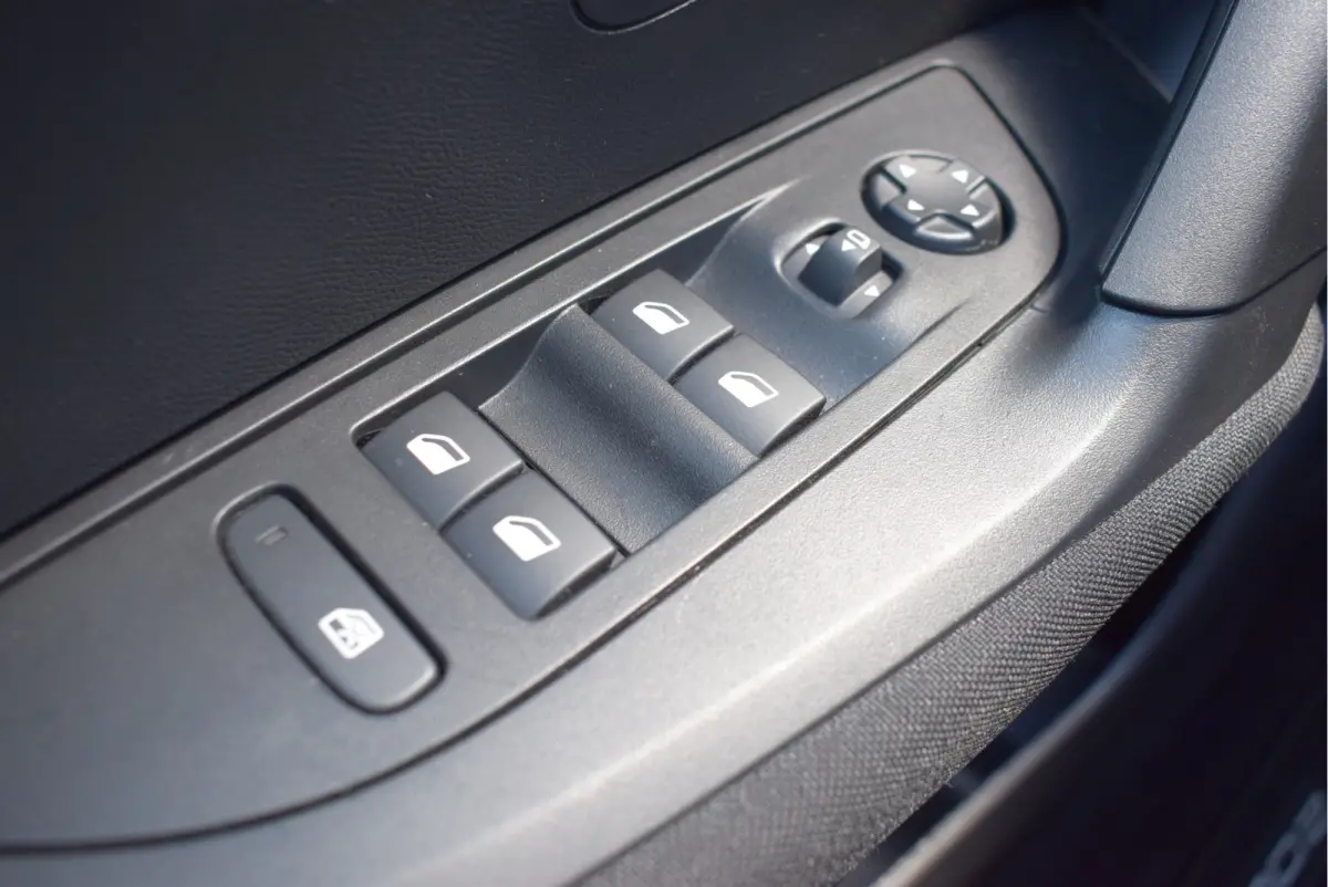 1.2 Active 100PK | NL-Auto | Camera | Apple Carplay/Android Auto