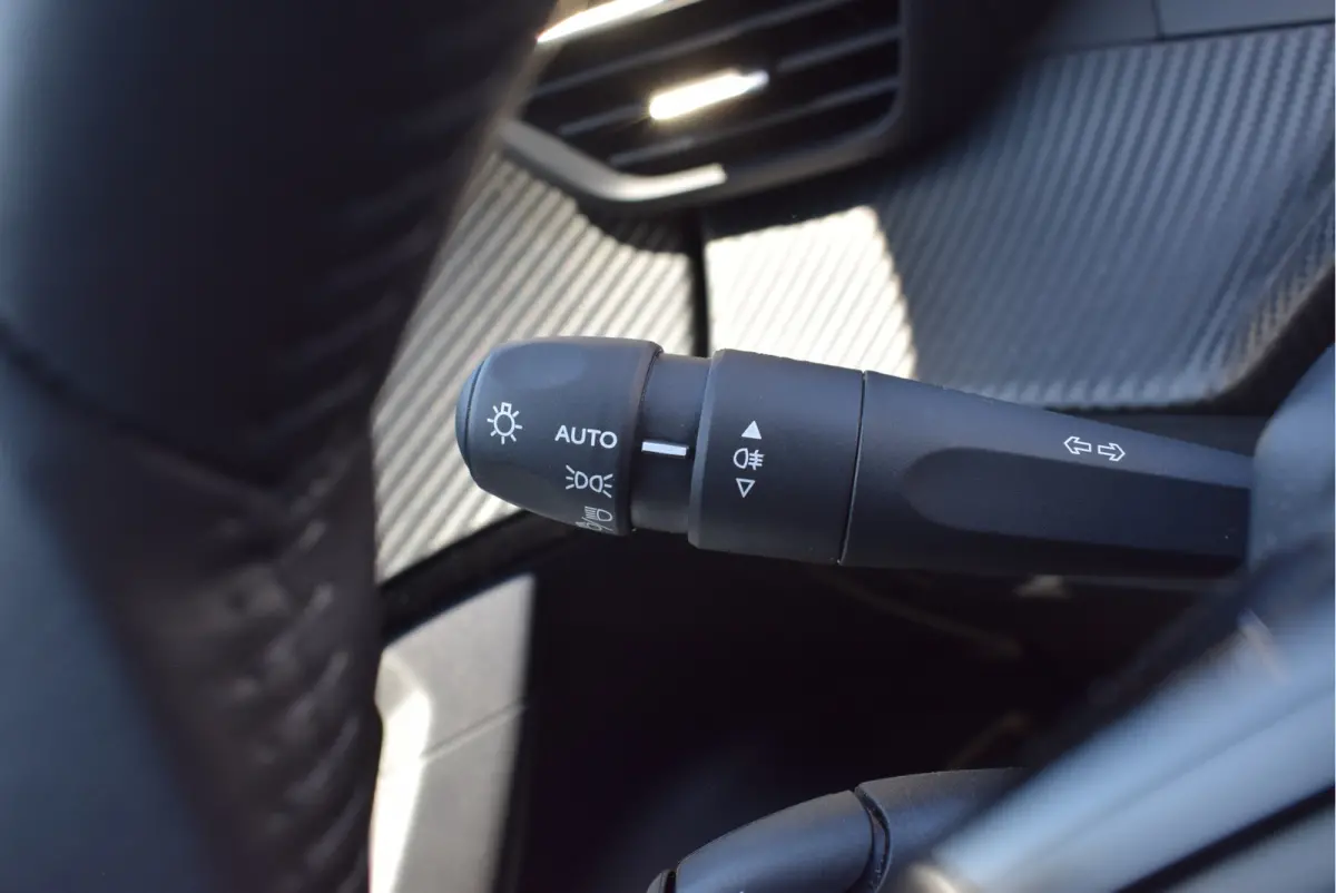 1.2 Active 100PK | NL-Auto | Camera | Apple Carplay/Android Auto