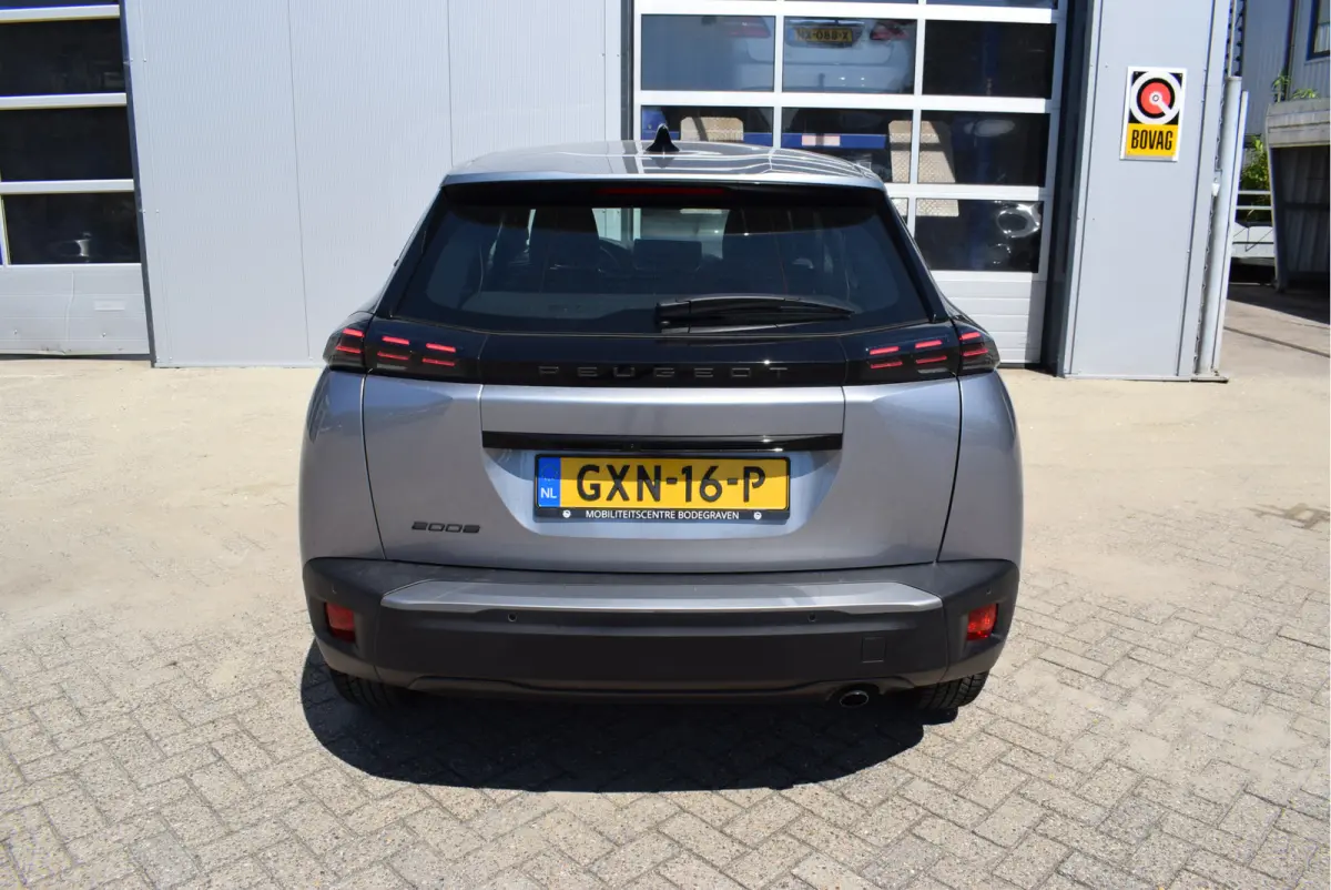 1.2 Active 100PK | NL-Auto | Camera | Apple Carplay/Android Auto