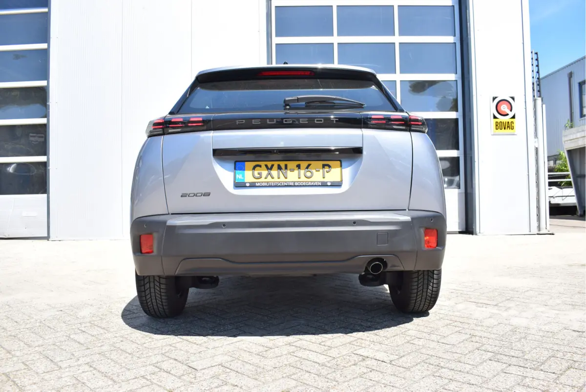 1.2 Active 100PK | NL-Auto | Camera | Apple Carplay/Android Auto