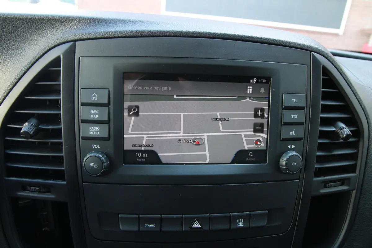 E-Vito Extra Lang 90 kWh / 92% SOH / WLTP 365KM / Carplay / Navi / Camera