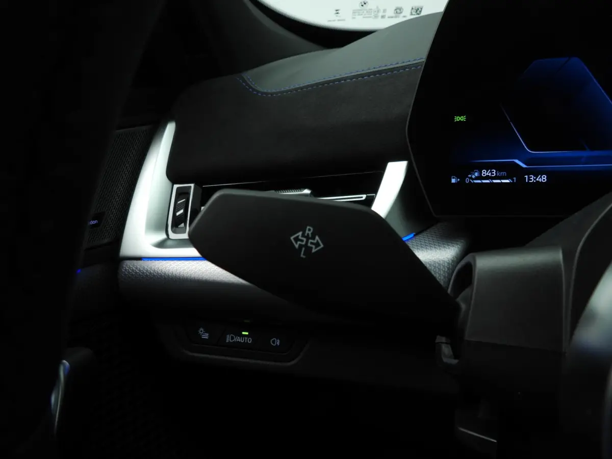 xDrive25e | M-Sportpakket | LED | HUD | Active cruise | Panoramadak | Trekhaak | Stoelverwarming | DAB | Harman-kardon sound | Alu 20 inch