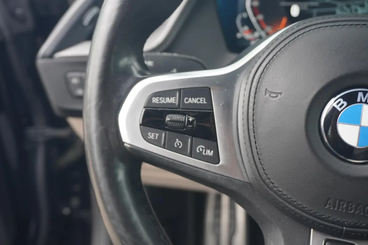 218i | M Sportpakket | Comfort Pack | Hi-Fi | Stuur & Stoelverwarming | Cruise Control