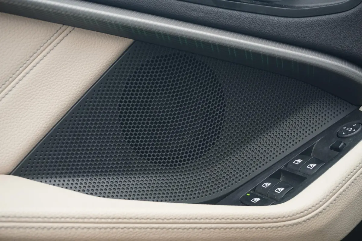 218i | M Sportpakket | Comfort Pack | Hi-Fi | Stuur & Stoelverwarming | Cruise Control