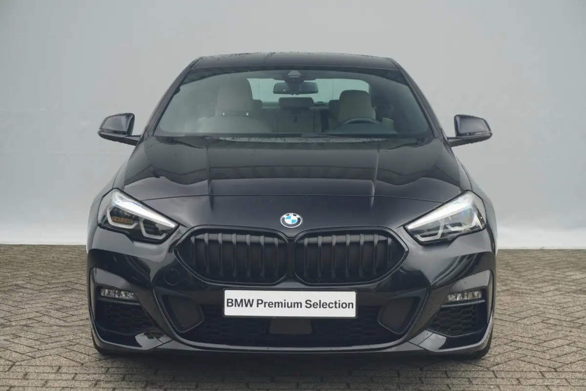 218i | M Sportpakket | Comfort Pack | Hi-Fi | Stuur & Stoelverwarming | Cruise Control