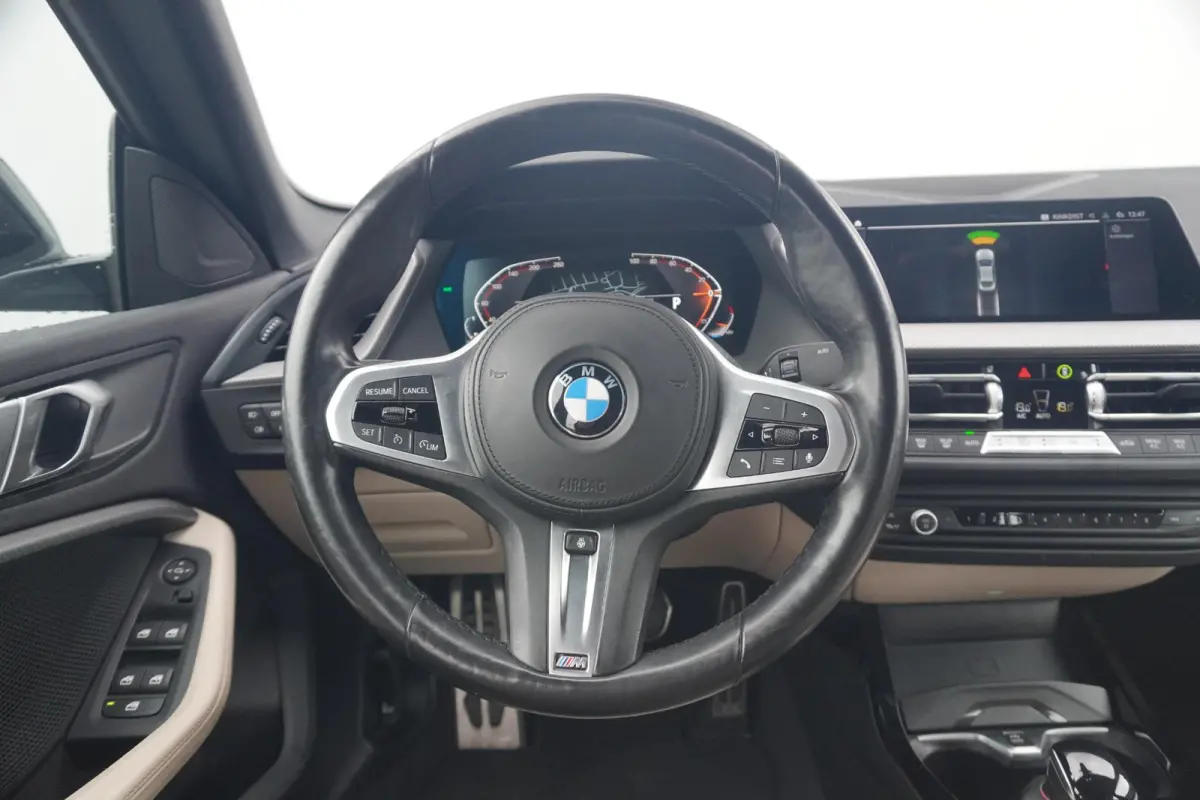 218i | M Sportpakket | Comfort Pack | Hi-Fi | Stuur & Stoelverwarming | Cruise Control