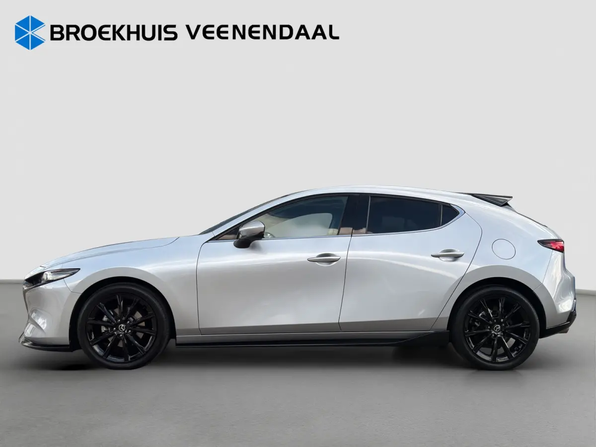 2.0 e-SkyActiv-X M Hybrid 180 Luxury | BOSE | HUD | Camera | Adap. Cruise | Leder | Stoelverwarming