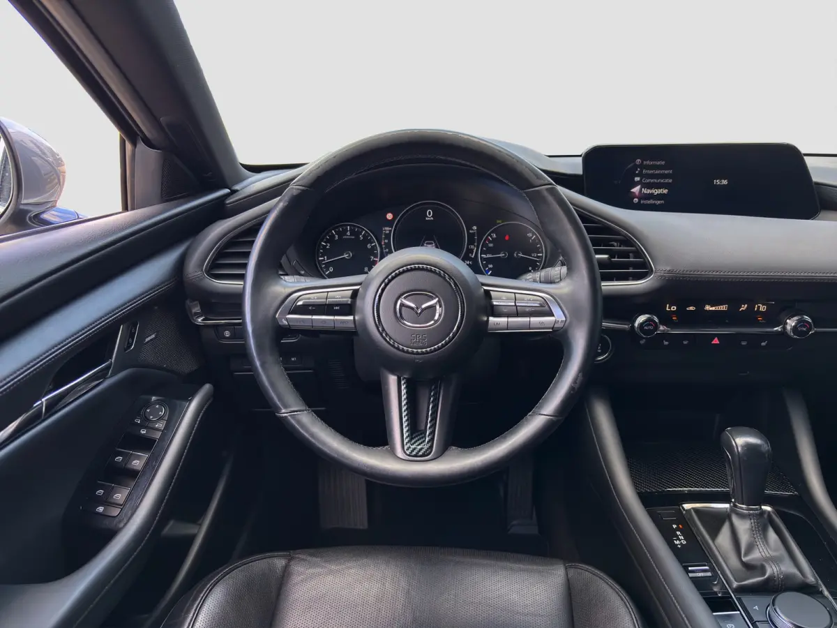 2.0 e-SkyActiv-X M Hybrid 180 Luxury | BOSE | HUD | Camera | Adap. Cruise | Leder | Stoelverwarming