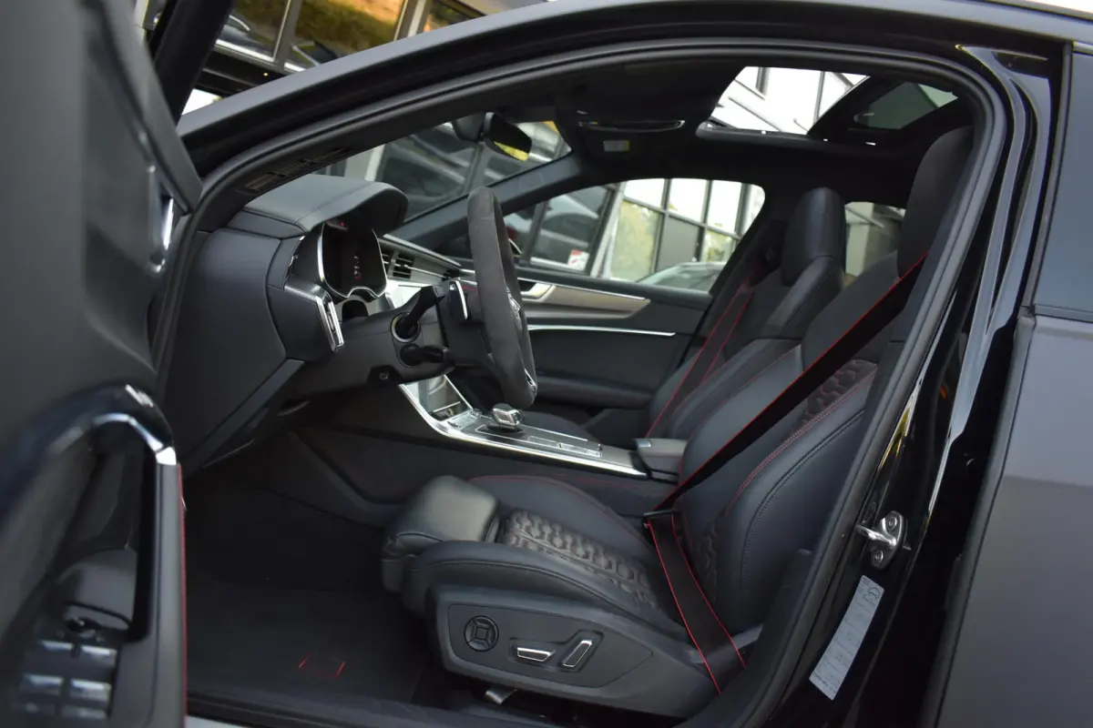 RS 6 TFSI quattro performance Pano Urban Carbon Stoelkoel B&O Leder