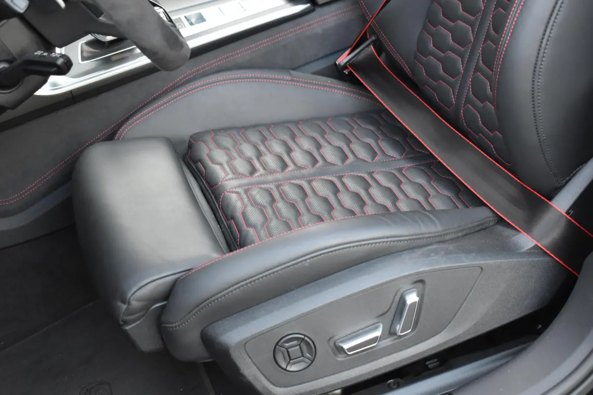 RS 6 TFSI quattro performance Pano Urban Carbon Stoelkoel B&O Leder