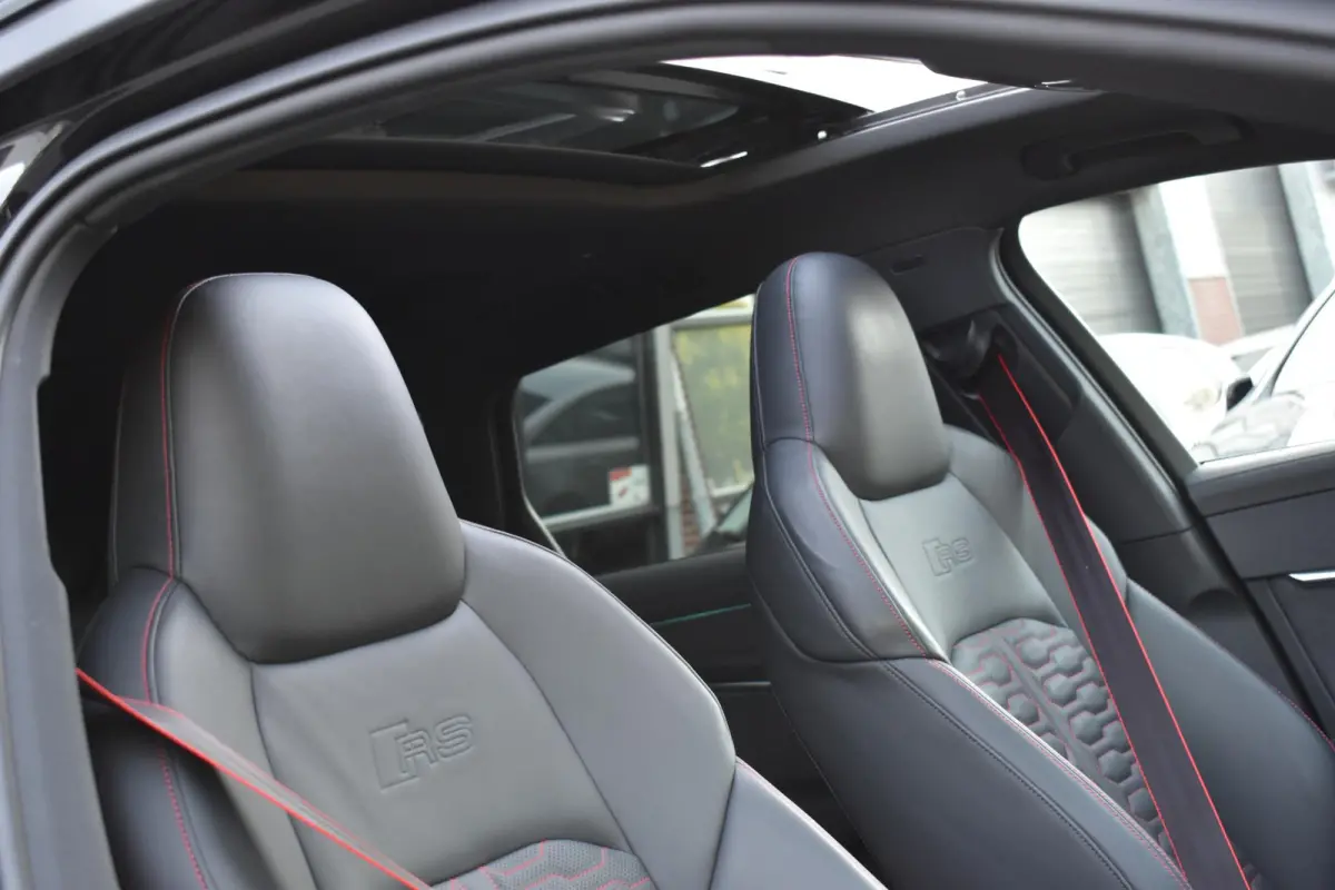 RS 6 TFSI quattro performance Pano Urban Carbon Stoelkoel B&O Leder