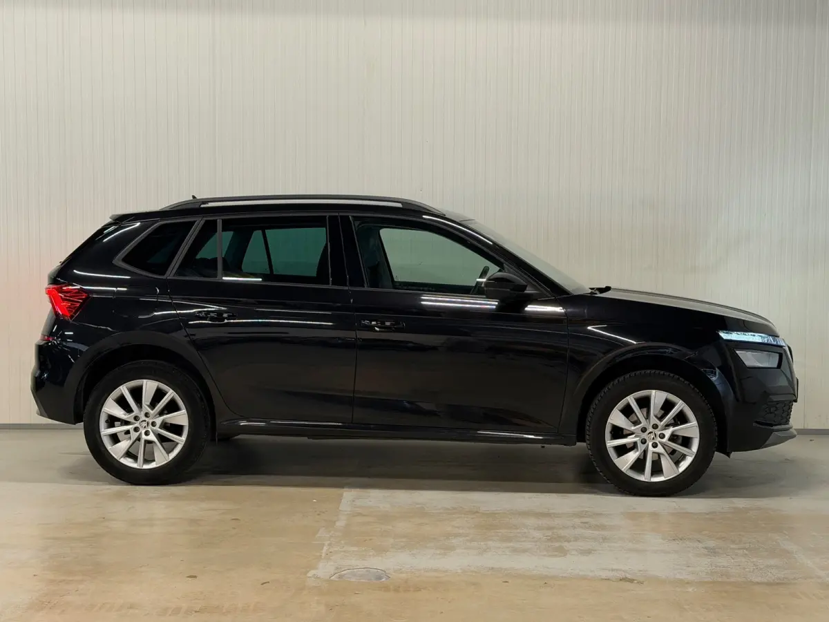 1.0 TSI Sport Business | ACC | CARPLAY | TREKHAAK | AUTOMAAT