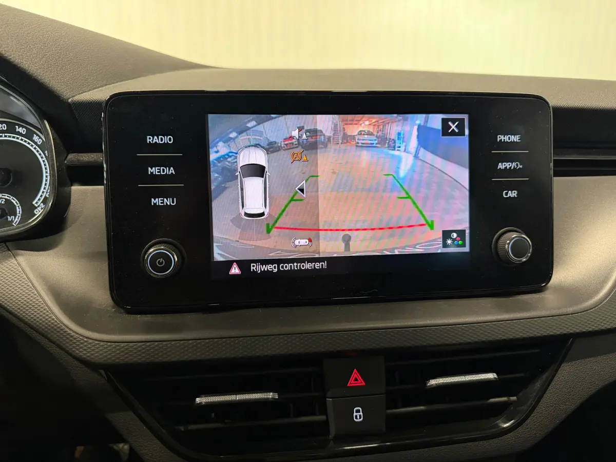 1.0 TSI Sport Business | ACC | CARPLAY | TREKHAAK | AUTOMAAT